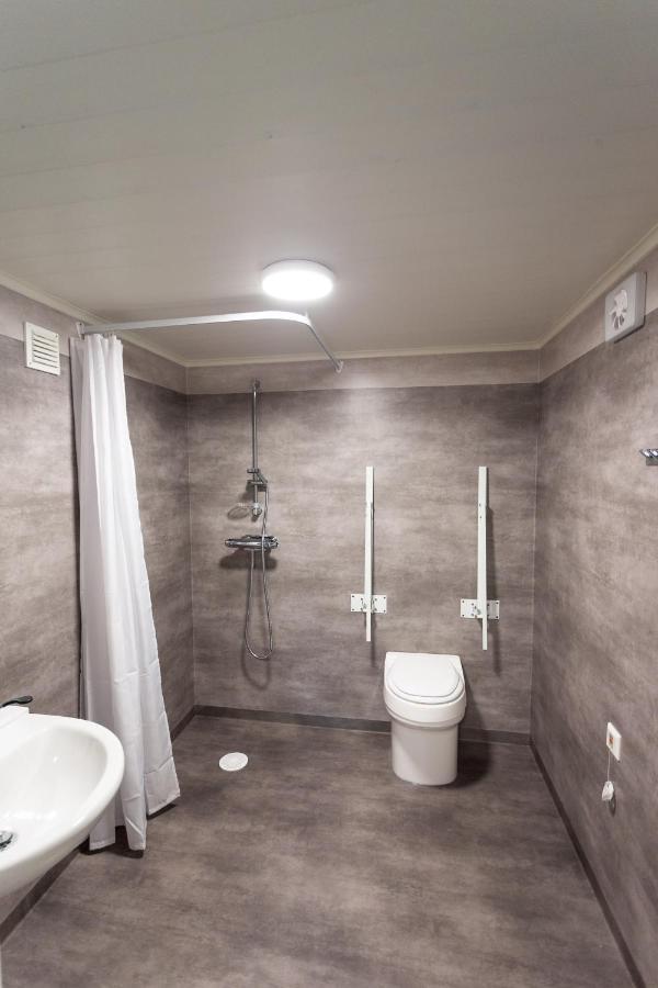 Maja Camping Hotel Gislaved Bagian luar foto